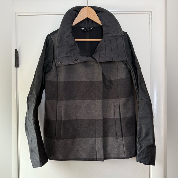 Lululemon Brisky Biker Sweat Life Faux Leather Black Soot Stripe Moto Jacket 8 - Picture 2 of 16